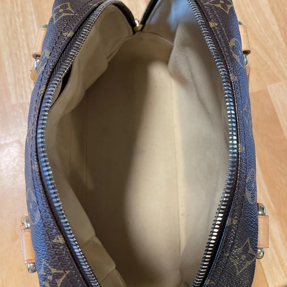 Louis Vuitton Canvas Manhattan PM Satchel Handbag - Picture 10 of 16